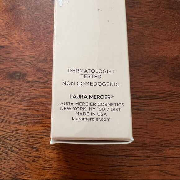 Laura Mercier Tinted Moisturizer Natural Skin Perfector SPF 30 (color: ganache) - Picture 9 of 9